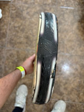 Pala de pádel akkeron raqueta con puño wilson