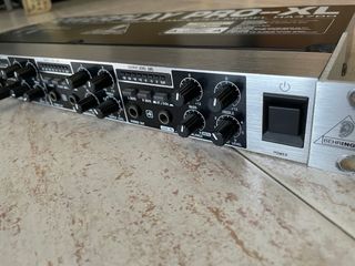 Amplificador auriculares Behringer Pro-XL HA4700