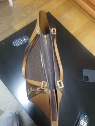 Bolso Michael Kors Grande Marrón y Dorado