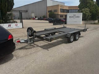 Alquilo remolque portacoches plataforma 2000kg mma