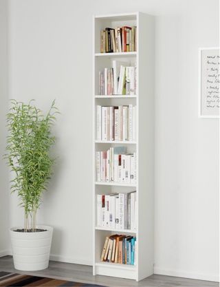 Estantería blanca de madera