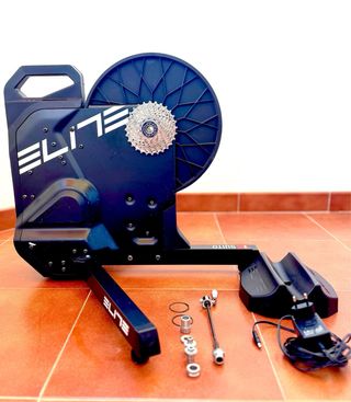 Elite Suito Rodillo Smart Zwift Direct Drive