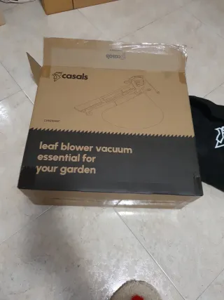 Sopladora de hojas y aspiradora 2 en 1 con cable.