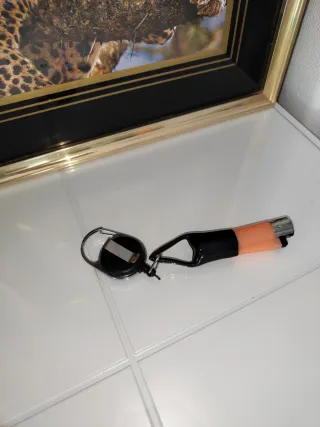 Llavero retráctil con mosquetón