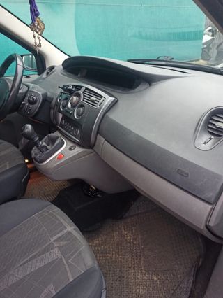 Renault Grand Scenic 2005