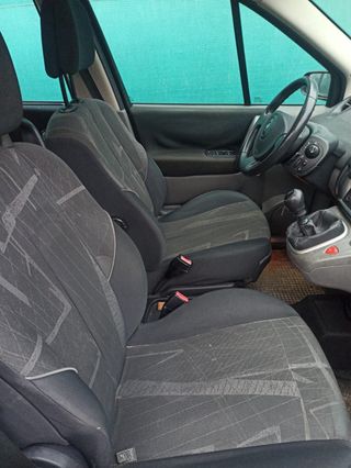 Renault Grand Scenic 2005