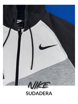 Sudadera Nike con cremallera y capucha