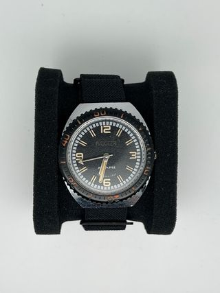 Reloj Raketa Quartz Vintage Negro/Plata