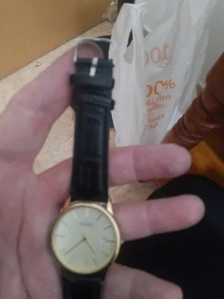 Reloj Sekonda Dorado Correa Negra
