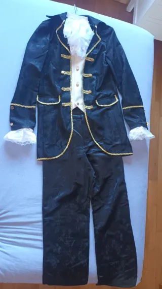 Disfraz época victoriana negro y blanco