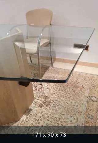 Mesa de cristal y piedra beige