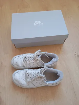 Nike Air Force 1 '07 Talla 39 Blancas