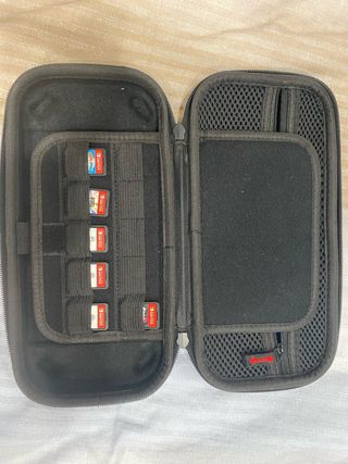 Nintendo Switch Azul/Rojo + Funda + Mando Pro