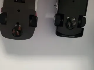 Lote 2 coches Scalextric Mercedes y Porsche