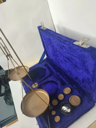 Balanza antigua pequeña vintage