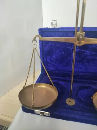 Balanza antigua pequeña vintage