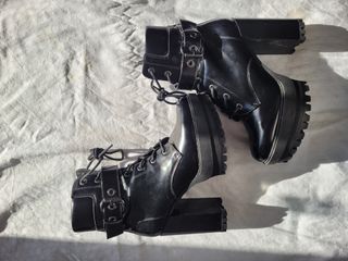 Botas Bershka tacón plataforma