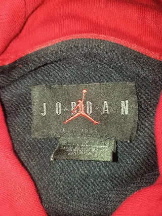 Sudadera Nike Air Jordan Negra y Roja