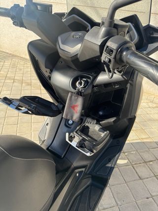 Yamaha Xmax 400 Maxi Scooter