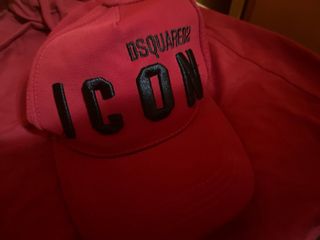 Gorra DSQUARED2 ICON Roja y Negra