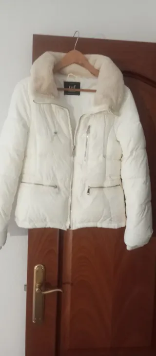 Plumífero Zara TRF Blanco