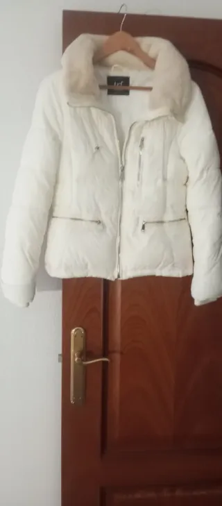 Plumífero Zara TRF Blanco