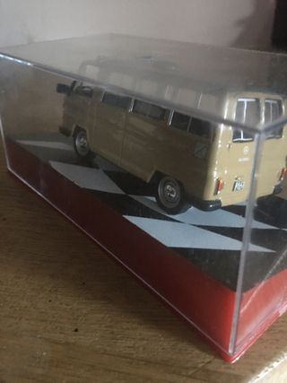 Furgoneta Mercedes Modificada 1/43