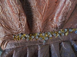 Vestido fiesta dorado con piedras T36