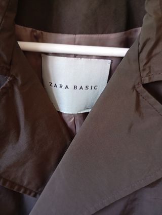 Gabardina Zara marrón