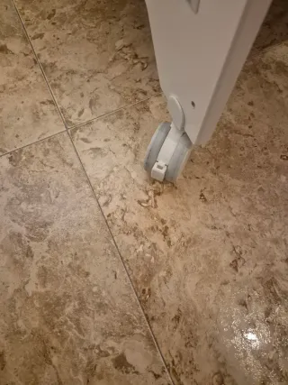 Cuna de bebé blanca