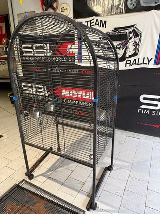 Jaula grande para loro