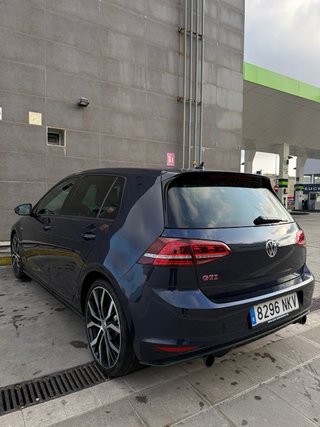 Volkswagen Golf GTI Performance 230cv
