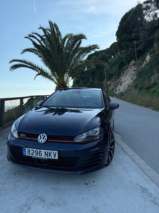 Volkswagen Golf GTI Performance 230cv