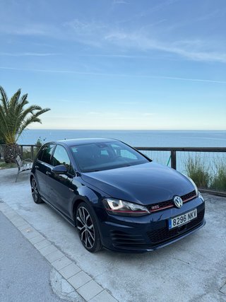 Volkswagen Golf GTI Performance 230cv