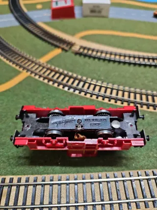 Locomotora Fleischmann Maniobras Roja ANALÓGICA