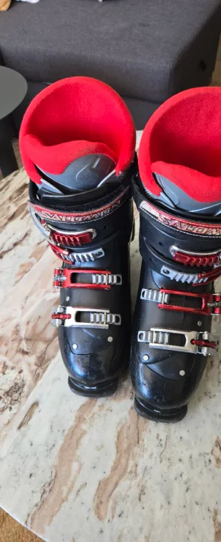 Botas de esquí Salomon negras y rojas 26.5
