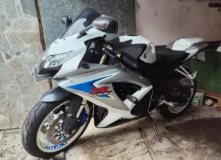 Suzuki GSX-R 600 K8