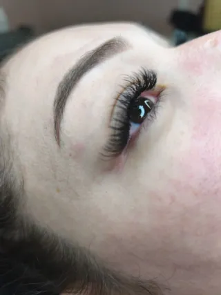 Extensiones de pestañas