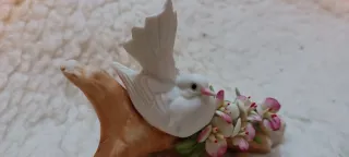 Ceramica Capodimonte Colomba e Fiori