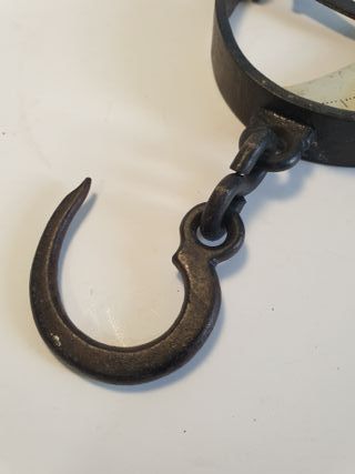 Balanza antigua media luna Eugene Leboucher