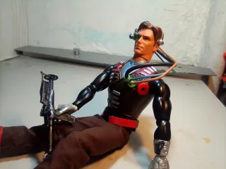 Muñeco Acción Robot Cíborg