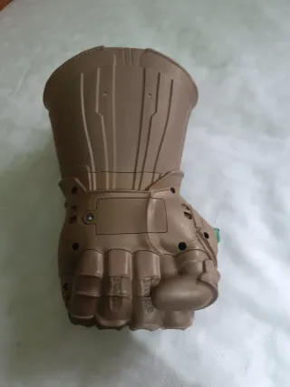 Guante Thanos con Sonido