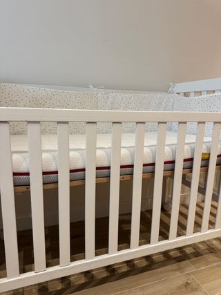 2 Cunas Micuna Nordika + 2 Colchones Ecus Pigü