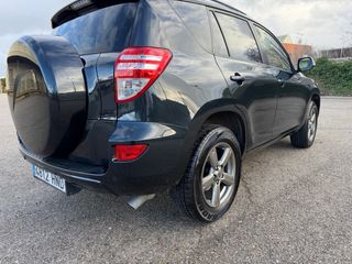 Toyota RAV4 2013