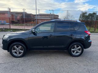 Toyota RAV4 2013