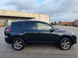 Toyota RAV4 2013
