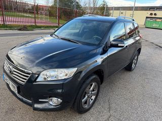 Toyota RAV4 2013
