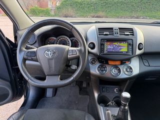 Toyota RAV4 2013
