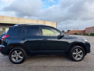Toyota RAV4 2013