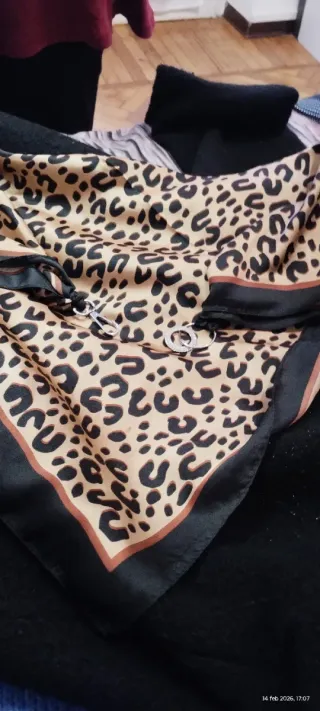 Pashmina artigianale animalier